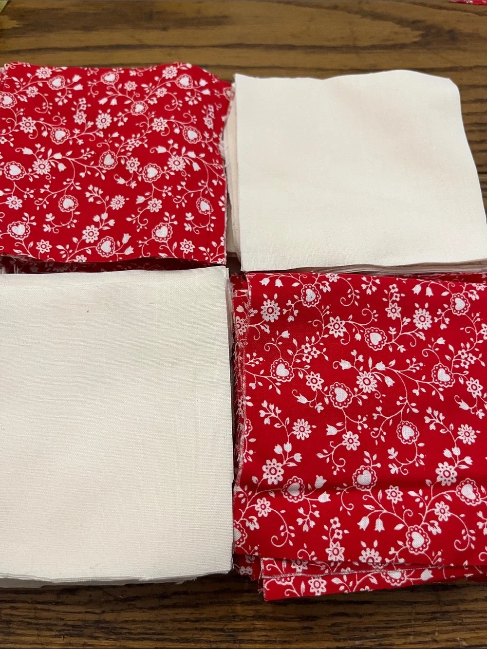 Quilt patchworkRed & white cottage core heart print Cotton Classic Floral